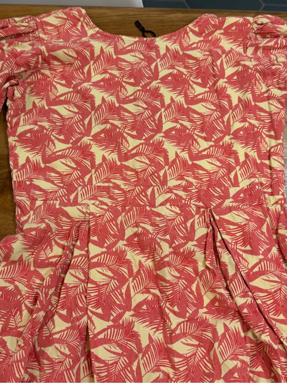 Hashboosh Button-Front Midi Dress in Coral Leaf Print Size Small - Picture 10 of 10
